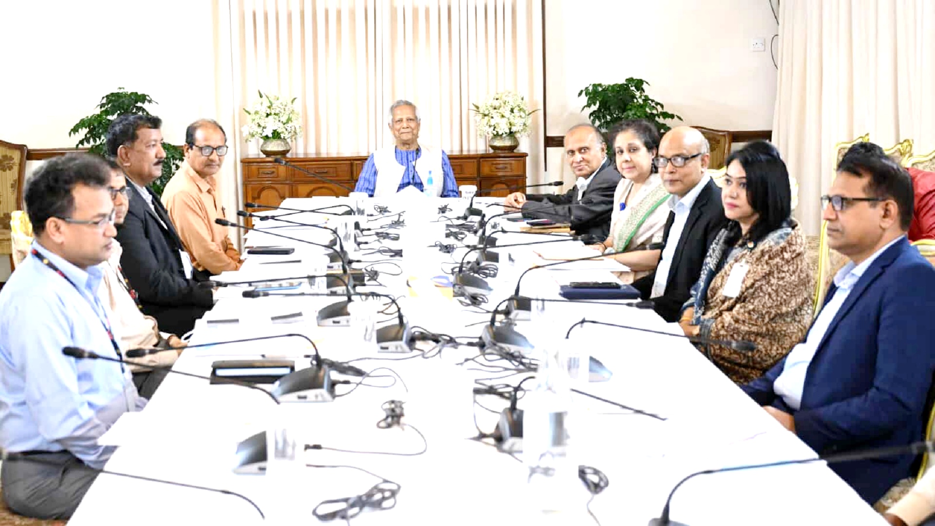 প্রাথমিকে প্রধান শিক্ষকের শূন্য পদে দ্রুত নিয়োগের নির্দেশ প্রধান উপদেষ্টার