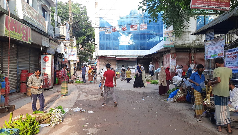 গোপালগঞ্জে কারফিউ শিথিল, জনজীবনে ফিরেছে স্বস্তি