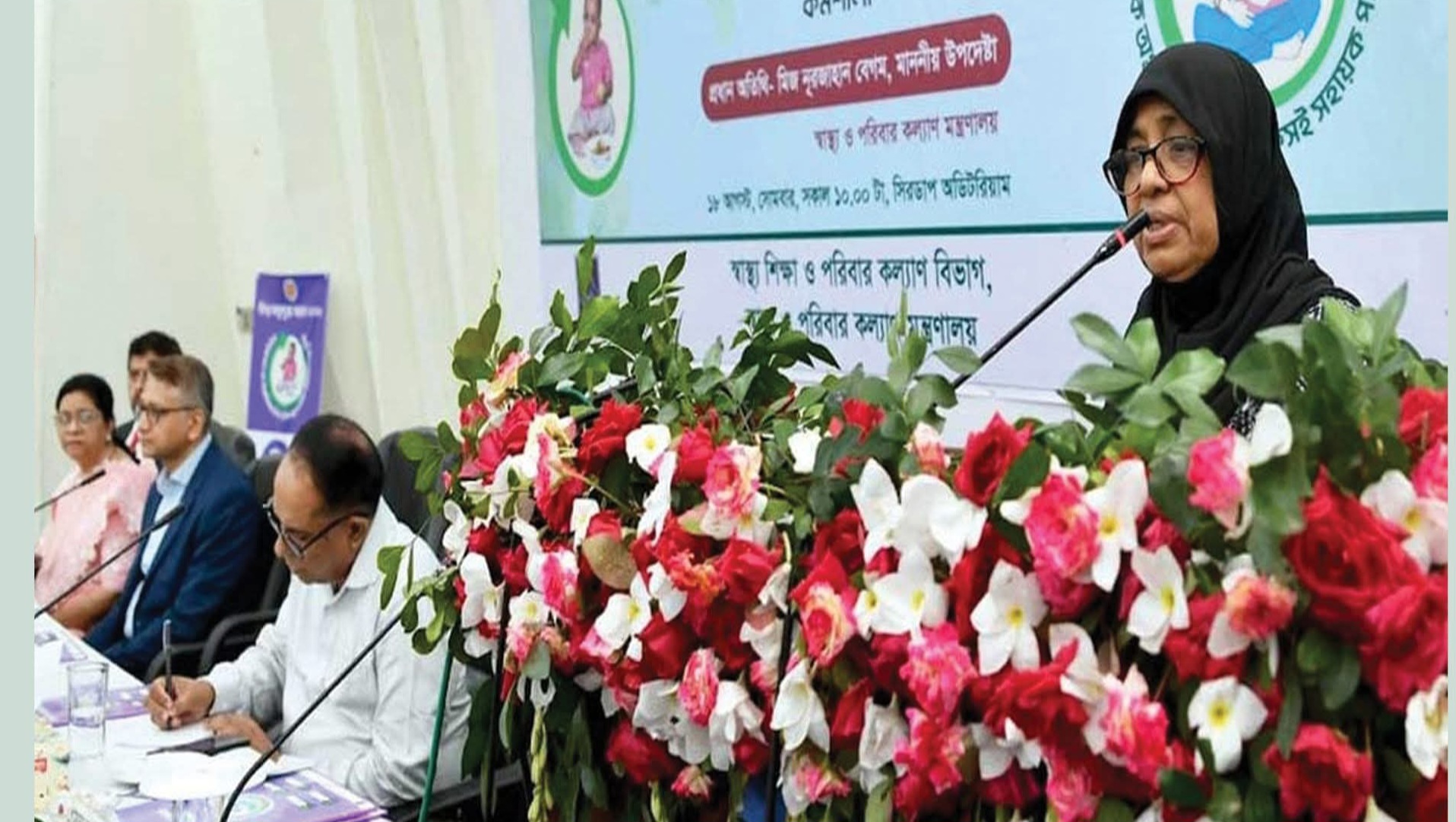 তিন শর্তে পিতৃত্বকালীন ছুটির পক্ষে স্বাস্থ্য উপদেষ্টা