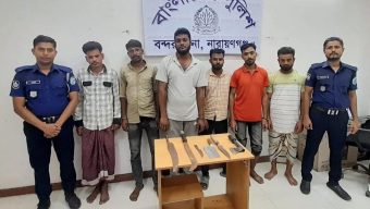 বন্দরে ডাকাতির প্রস্তুতিকালে দেশীয় অস্ত্রসহ ৬ ডাকাত গ্রেফতার