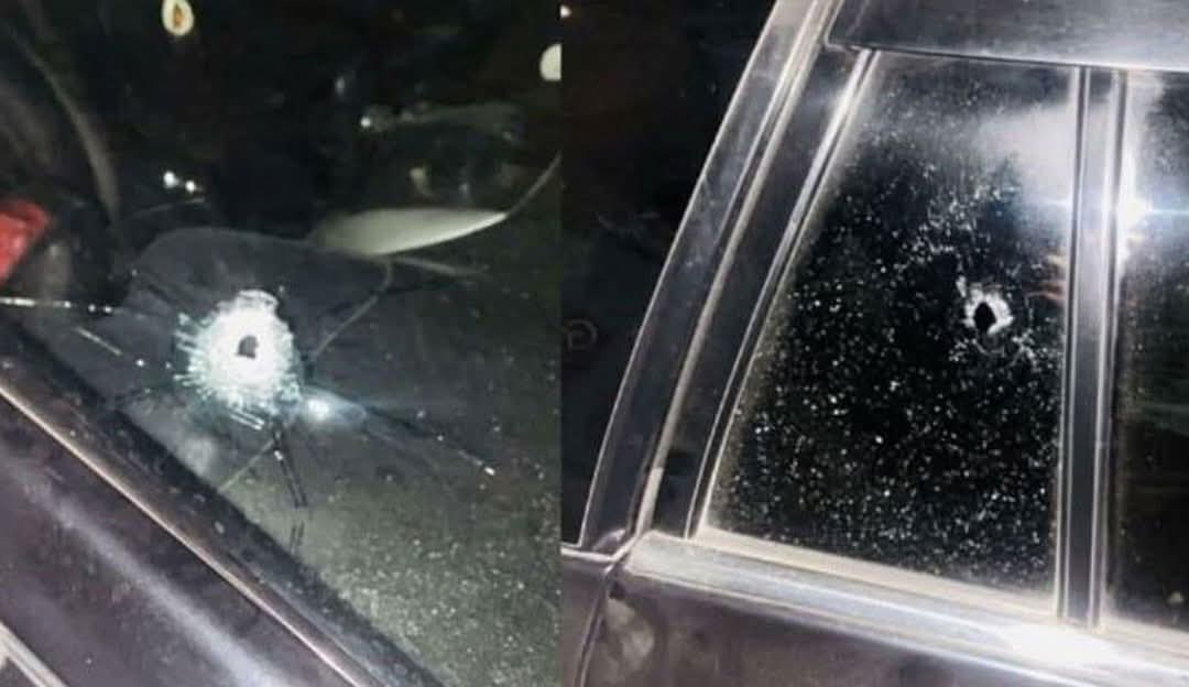 আড়াইহাজারে নির্বাচনী প্রচারণা শেষে ফেরার পথে সাবেক ছাত্রদল নেতার গাড়িতে গুলি